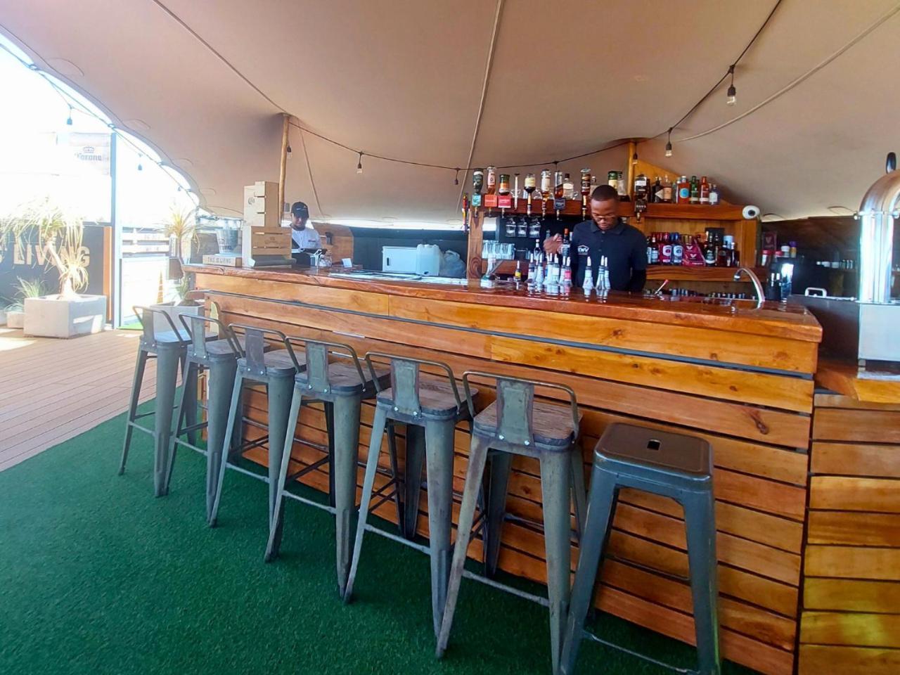 Acorn Lodge & Skydeck Potchefstroom Eksteriør billede